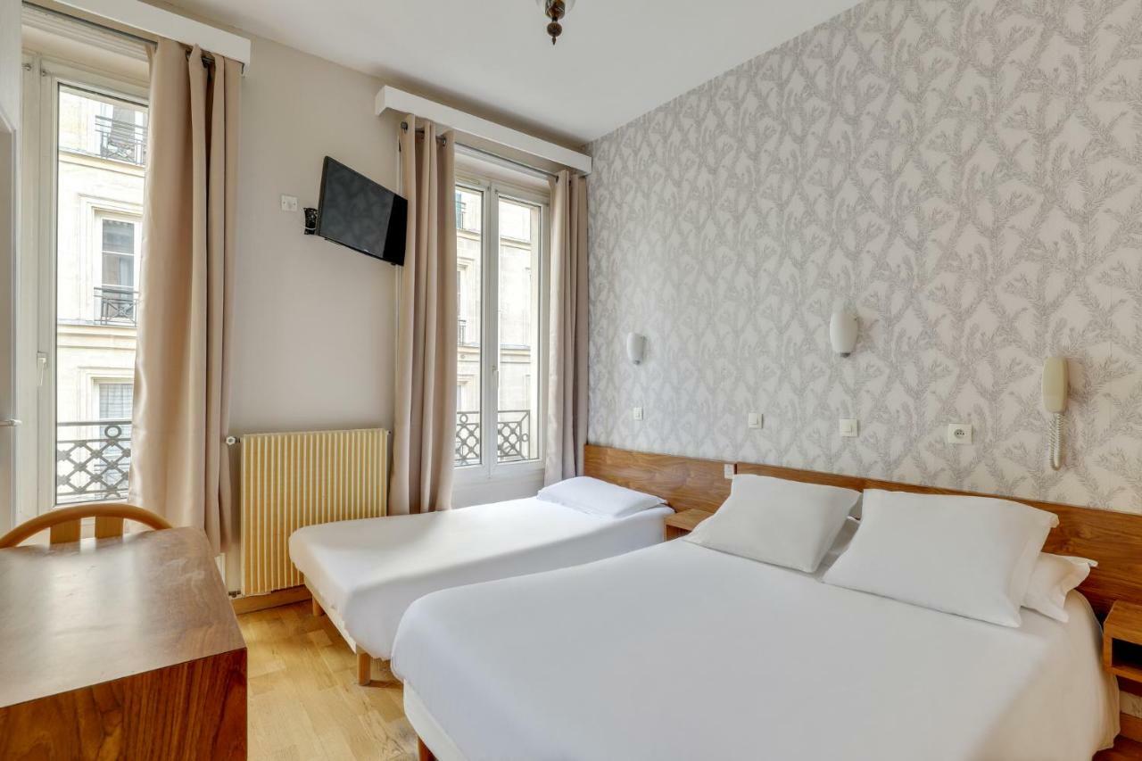 Hotel Des 3 Nations Париж Екстериор снимка