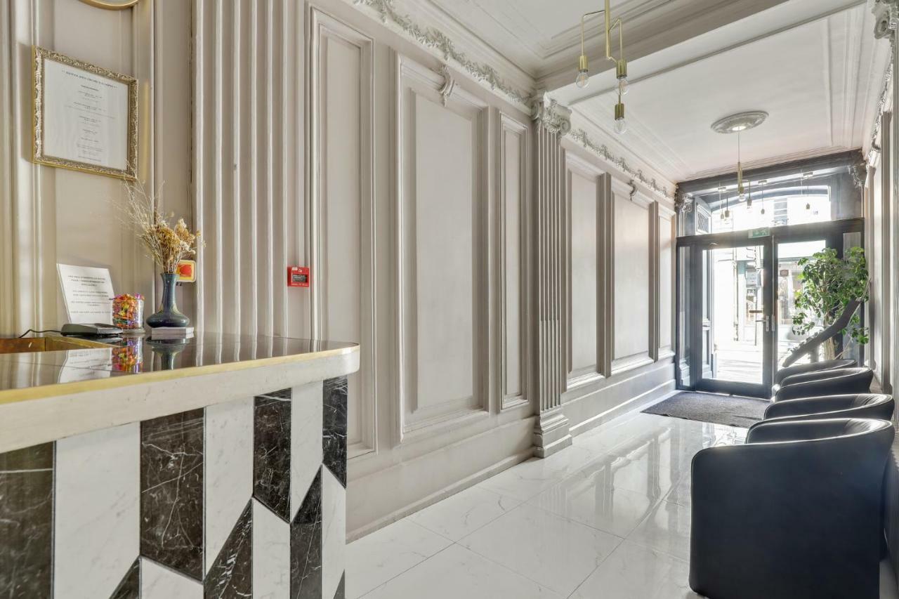 Hotel Des 3 Nations Париж Екстериор снимка